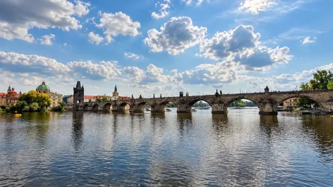 Puente de Carlos y Malá Strana – Leyendas y secretos de Praga